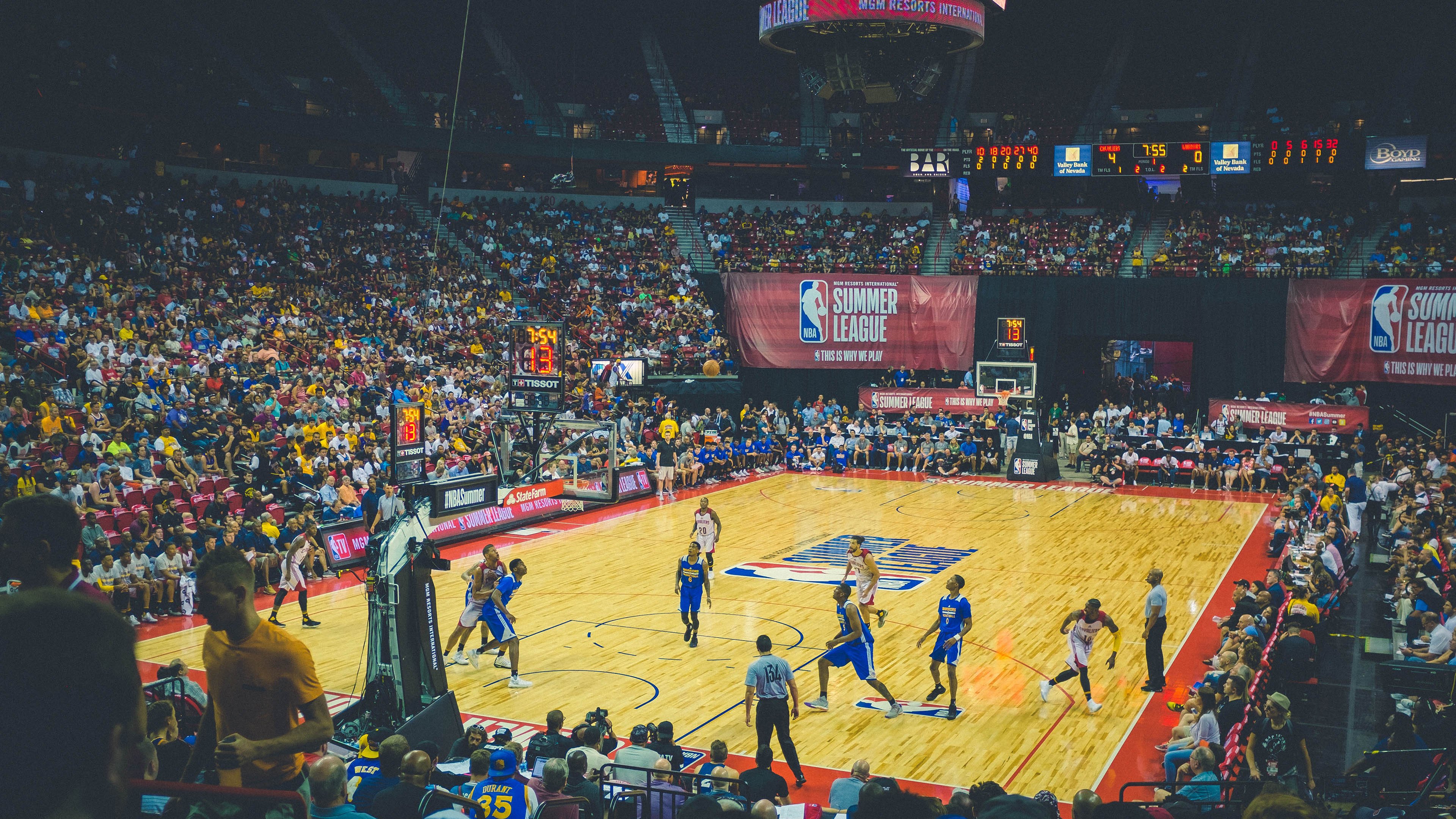 广厦新援桑普森NBA生涯高光回顾，对阵76人爆砍29分，桑普森身高